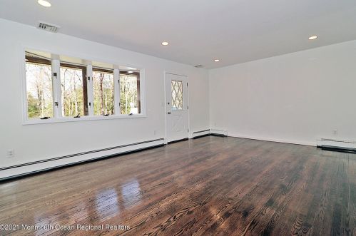 405 Conifer Dr, Lacey NJ  08731-1925 exterior