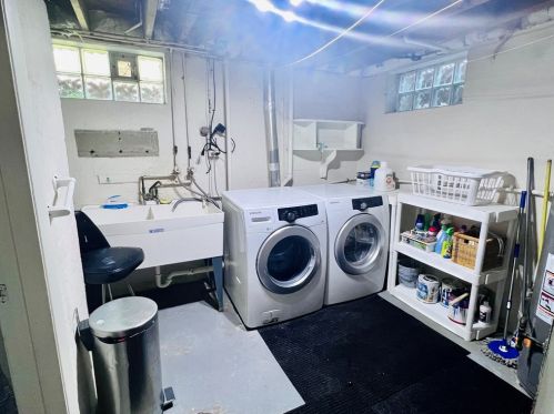 6715 Buchanan Ave, Pittsburgh PA  15122-2729 exterior