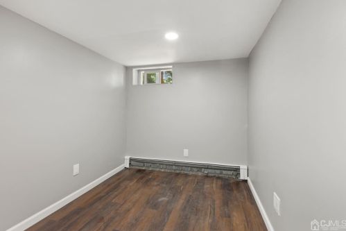 26 Fern St, Edison NJ  08817-4206 exterior