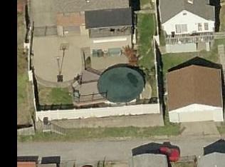 526 Dunster St, Pittsburgh, PA 15226-1309