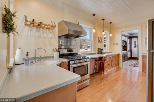 29 Fry St, Saint Paul MN 55104-3703 exterior