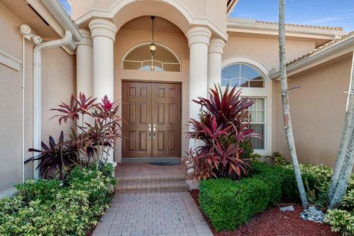 10823 Canyon Bay Ln, Boynton Beach, FL 33473-4848