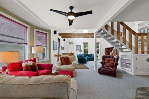 2044 Booth St, Milwaukee WI 53212-3406 exterior