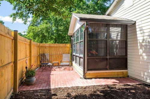 2279 Carver Dr, Atlanta GA  30314-1201 exterior