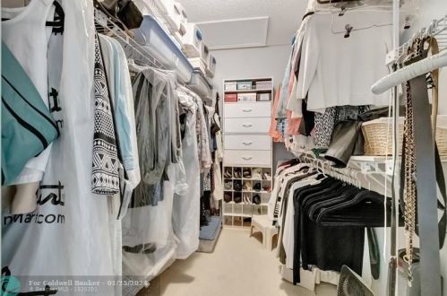 7572 Is Breeze Ter, Boynton Beach FL 33437-5403 exterior