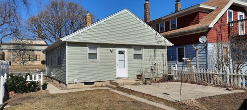 4023 Forest Home Ave, Milwaukee, WI 53215-3537