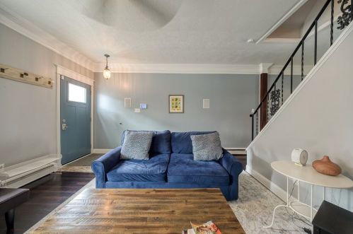 5133 Holmes St, Pittsburgh PA  15201-2433 exterior