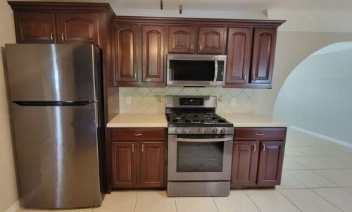 2442 Grand Dr, Fort Pierce FL  34952-6532 exterior