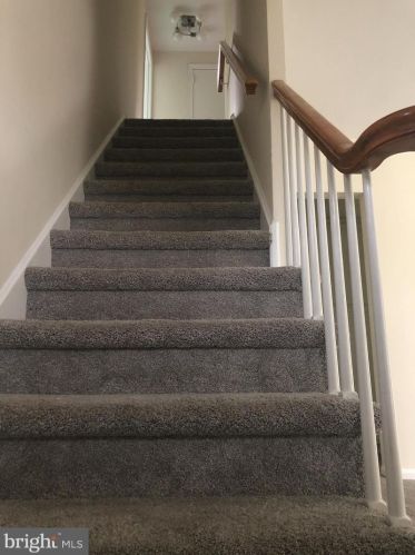 2084 Williamsburg Rd, Huntingdon Valley PA  19006-6757 exterior