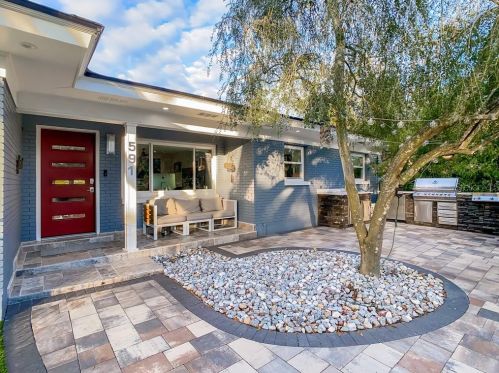 591 Luzon Ave, Tampa FL 33606-3623 exterior