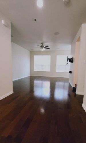 1586 Biltmore Ln, Irving TX  75063-3503 exterior