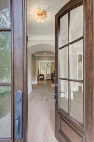 4200 Glengary Dr, Atlanta GA  30342-3508 exterior