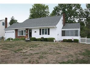 32 Shadowlawn Dr, Colonia, NJ 07067-3033