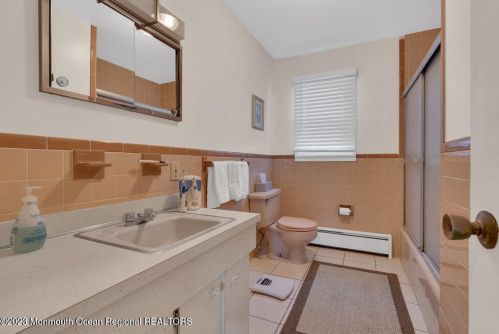 1900 Ocean Ave, Belmar NJ 07719-2455 exterior