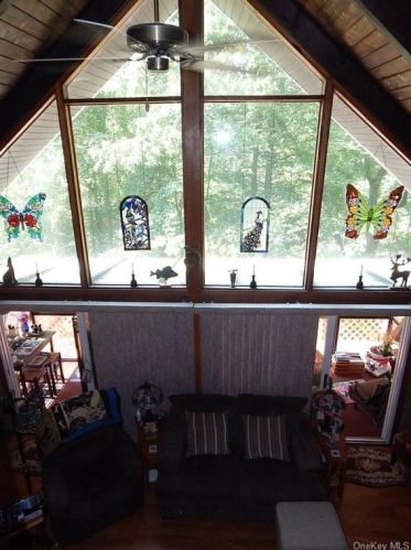 25 Meyer Rd, Middletown NY 10940-7452 exterior