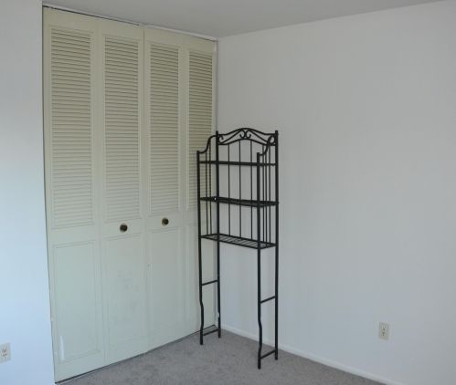 6267 Prt Ave, Milwaukee WI 53223-4120 exterior