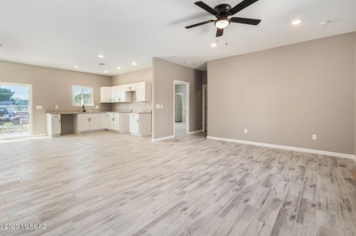 6170 Del Moral Blvd, Tucson AZ 85706-5707 exterior