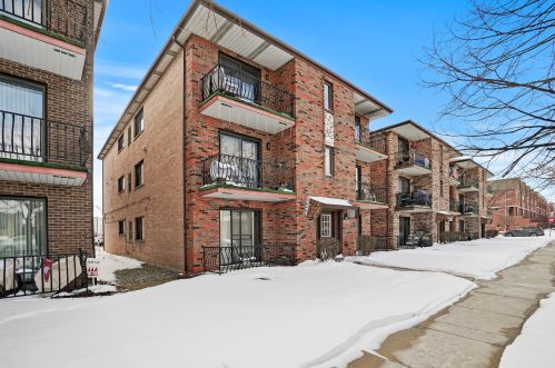 6549 64th Pl, Chicago, IL 60638-4922