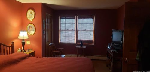 17 Stonehill Dr, Deep River CT 06419-1144 exterior