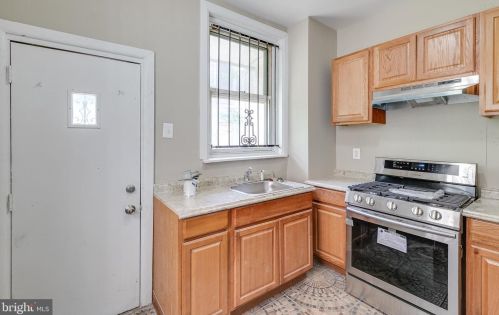 1941 30 St, Philadelphia PA 19121-1838 exterior