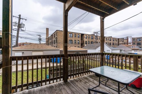 2723 Kimball Ave, Chicago IL 60647-1222 exterior