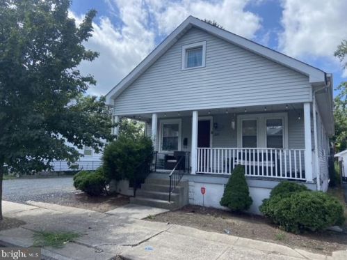 1025 Quinton Ave, Trenton, NJ 08629-2502