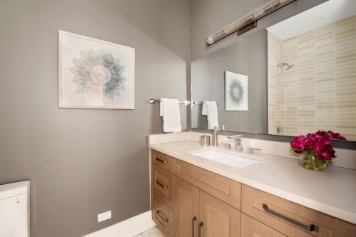 1928 Cleveland Ave, Chicago IL 60614-3749 exterior