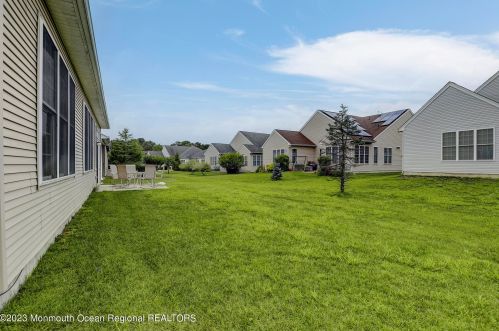 16 Muirfield Rd, Jackson Twp NJ 08527-2657 exterior