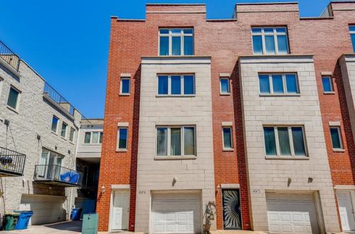 404 46th St, Chicago, IL 60653-4684