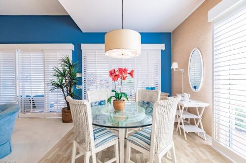 4300 Montalvo Ct, Naples FL 34109-1374 exterior