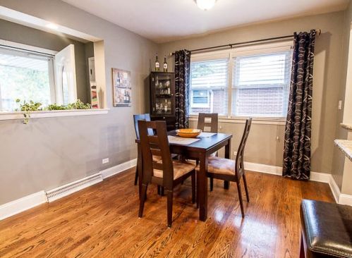 895 Parkside Ave, Elmhurst IL 60126-5027 exterior