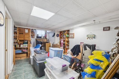 671 6 St, Boston MA 02127-3131 exterior