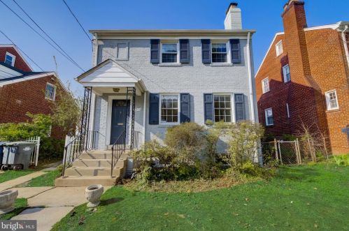 3414 Carpenter St, Washington, DC 20020-2334