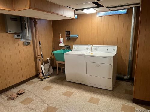 29805 Marquette St, Garden City MI 48135-3602 exterior