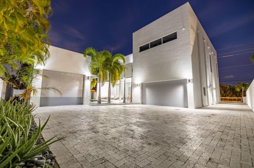 1345 5th Ave, Boca Raton FL  33432-2817 exterior