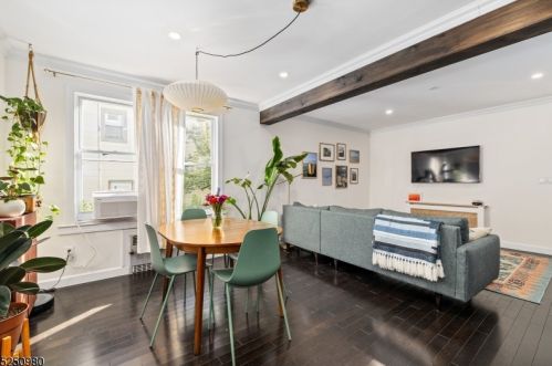 24 Hilton Ave, Maplewood NJ  07040-2921 exterior