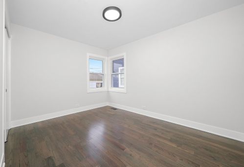 7521 Olcott Ave, Chicago IL  60631-4371 exterior