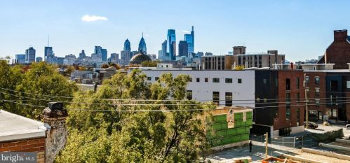 985 6th St, Philadelphia PA  19123-1405 exterior