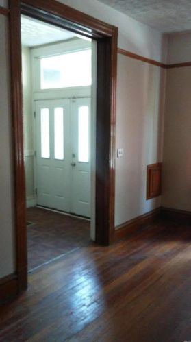 1430 Park Pl, Saint Louis, MO 63107-2935