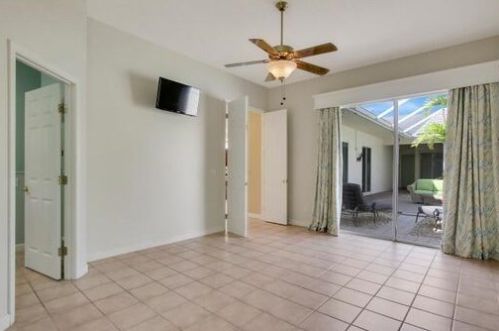 544 New Castle Cv, Fort Pierce, FL 34986-3406