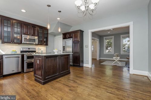 1922 1st St, Washington DC 20001-1480 exterior