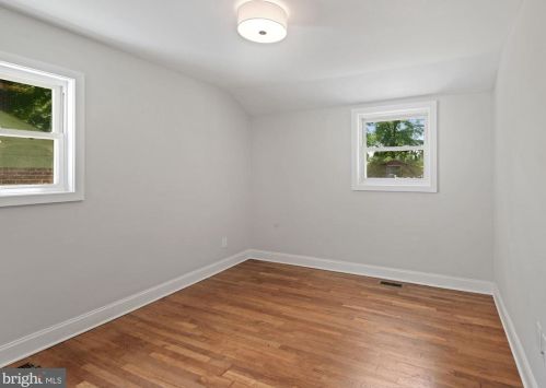 12914 Evanston St, Rockville MD 20853-3002 exterior