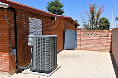 5122 28th St, Tucson AZ  85711-5822 exterior