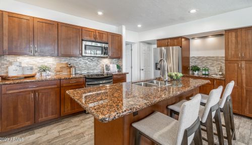 4020 34th St, Phoenix AZ  85018-5010 exterior