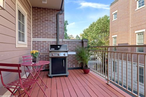 3457 Whipple St, Chicago IL 60618-5614 exterior