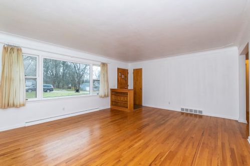 1615 Hamelink Dr, Kalamazoo MI 49002-1657 exterior