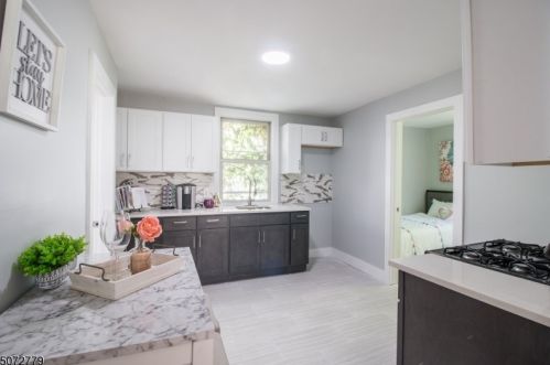 30 Highland Ter, Irvington NJ  07111-3721 exterior