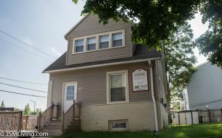 106 4th St, Champaign IL  61820-4377 exterior