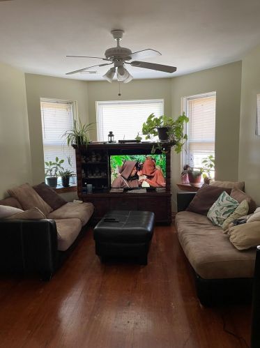 6207 Whipple St, Chicago IL 60659-1418 exterior