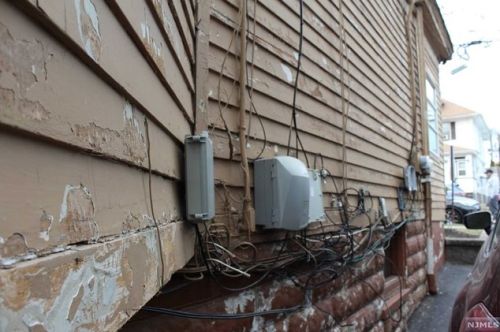 106 Rollinson St, Town Center NJ 07052-4601 exterior